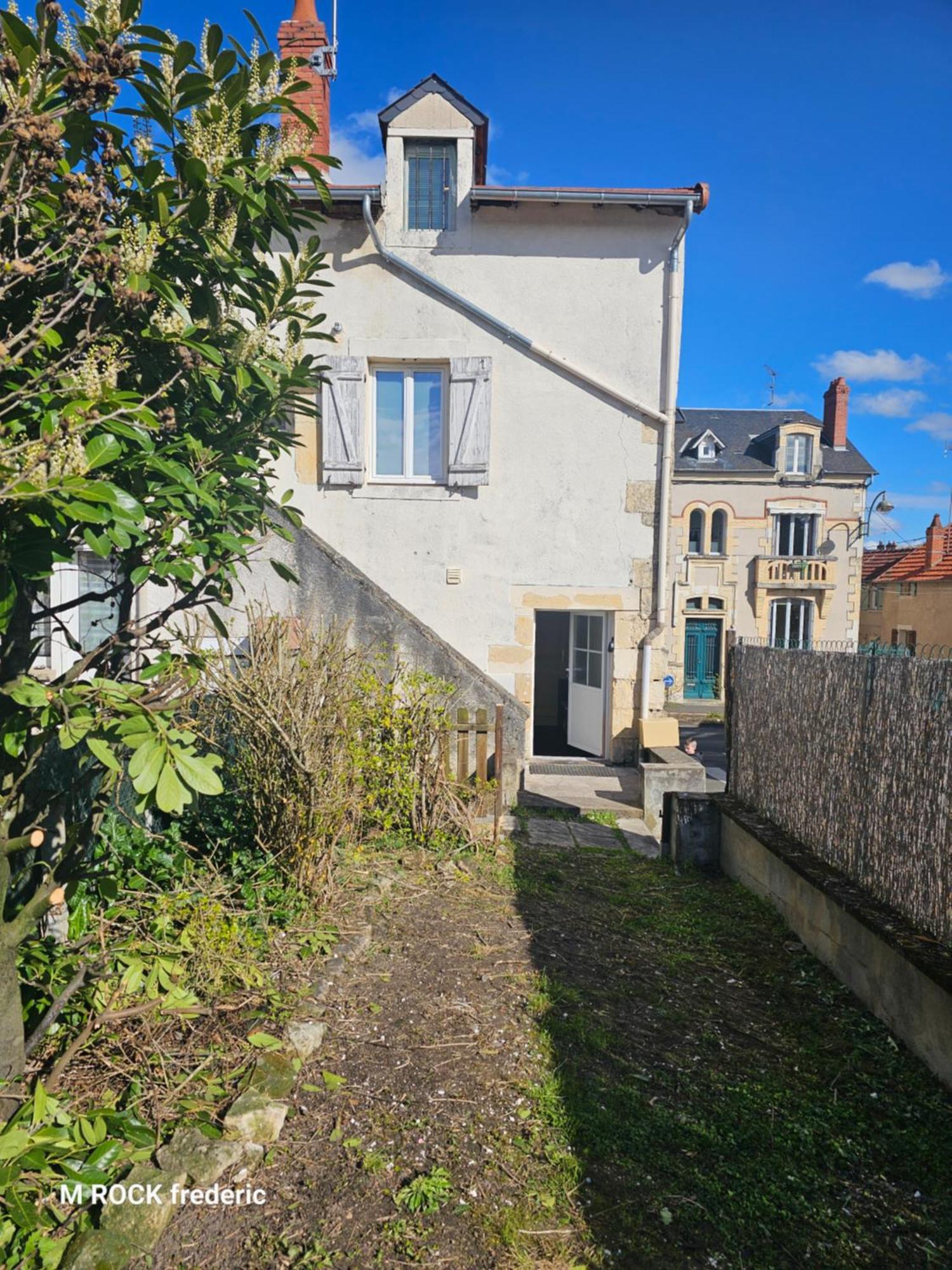 Maison De Ville Avec Jardin Privatif Νεβέρ Εξωτερικό φωτογραφία